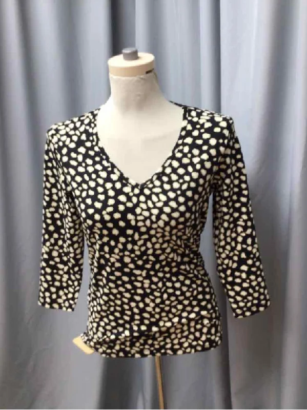 J MCLAUGHLIN SIZE SMALL Ladies TOP